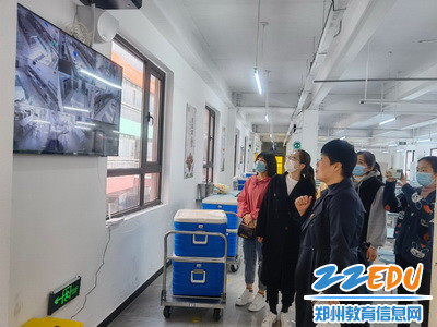 20222.3.9江山路第一小学家长陪餐日活动1_调整大小 20222.3.9江山路第一小学家长陪餐日活动1_调整大小