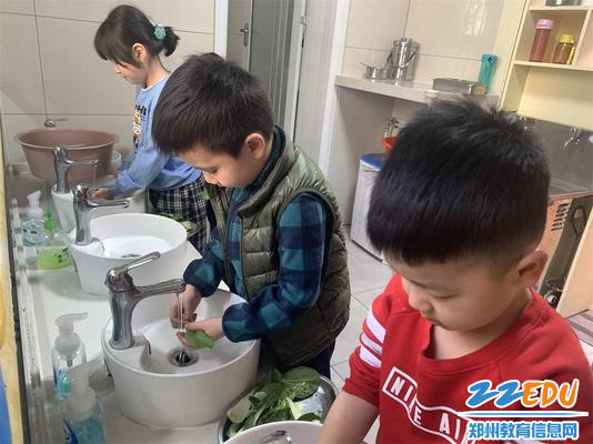 4.认真洗菜 4.认真洗菜