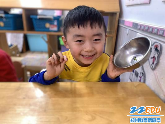 11“自己做的烩面真香!” 11“自己做的烩面真香!”