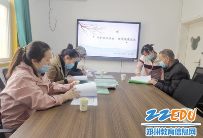 惠济区古荥中心校督察组专干一行来到长兴路第一幼儿园进行食品安全专项检查_调整大小 惠济区古荥中心校督察组专干一行来到长兴路第一幼儿园进行食品安全专项检查_调整大小