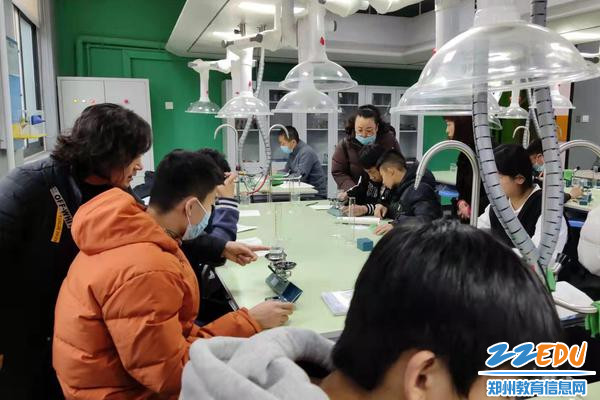 1五师同堂的实验课 1五师同堂的实验课