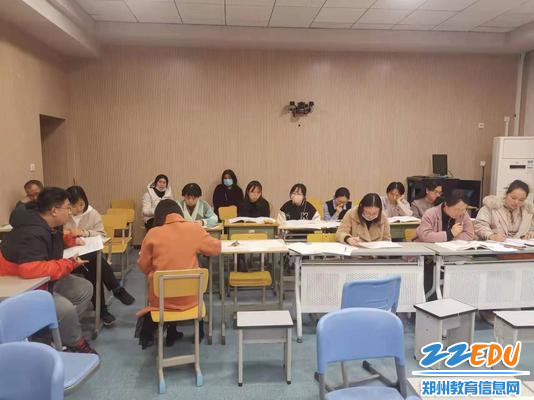 化学组老师进行点评 化学组老师进行点评