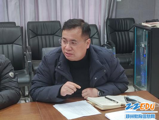 1政教处主任张坤主持启动仪式,传达上级文件精神 1政教处主任张坤主持启动仪式,传达上级文件精神