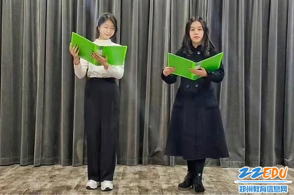 徐梦老师与学生姬紫航共读《青春》，被授予“最具潜力奖”