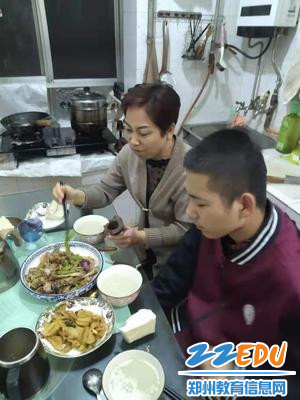 妈妈,尝尝我抄的菜 妈妈,尝尝我抄的菜