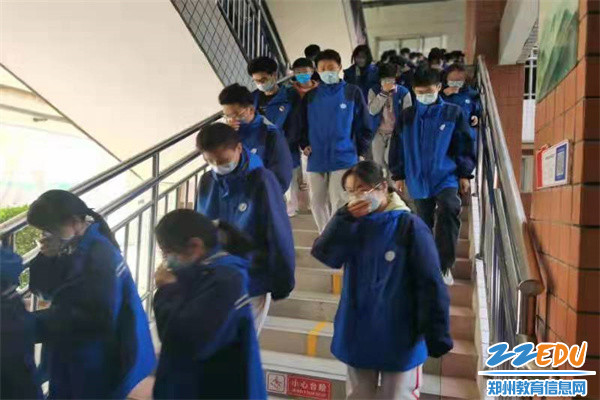 2规范有序撤离 2规范有序撤离