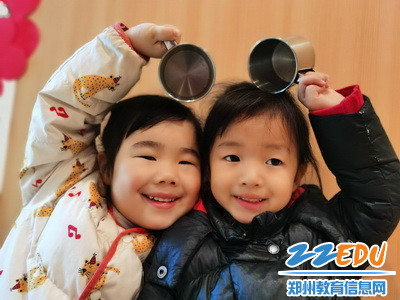 我能把水喝光光_调整大小 我能把水喝光光_调整大小