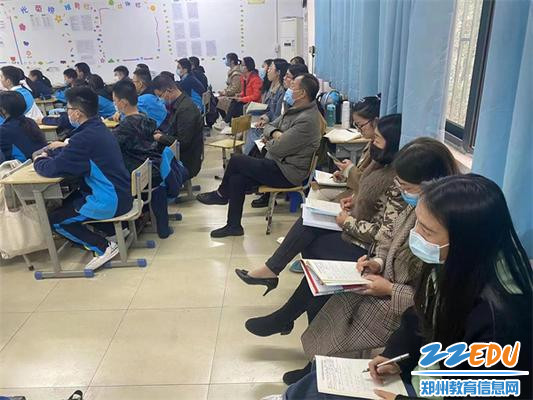 领导、老师全程随班观课2 领导、老师全程随班观课2