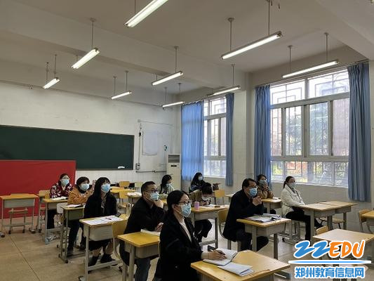 郑州九中历史组认真听取汇报 郑州九中历史组认真听取汇报