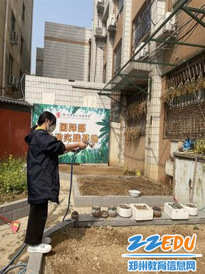 浇水_副本 浇水_副本