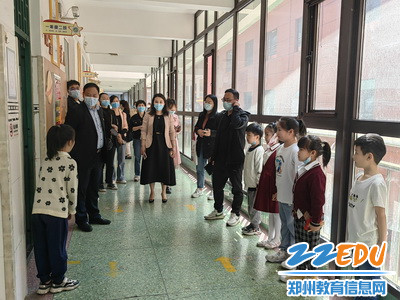 一二班阅读快板展示_调整大小 一二班阅读快板展示_调整大小