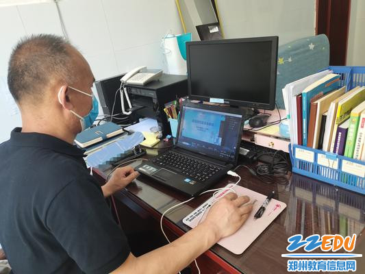 政教主任吕永亮重点强调防溺水安全教育