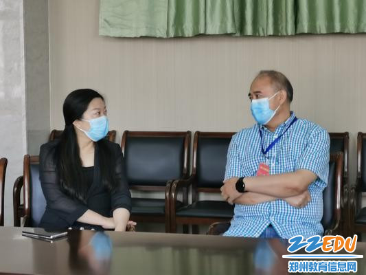 探讨工作安排 探讨工作安排