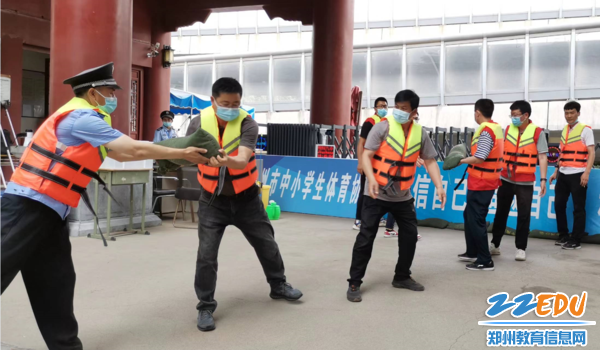 c847c4e3af5468ba5fa47f70865eccb c847c4e3af5468ba5fa47f70865eccb