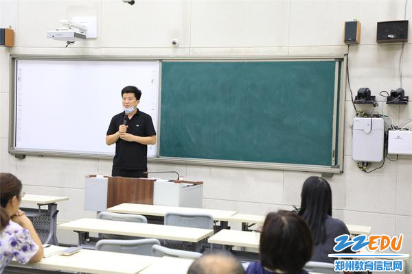 3学生发展处主任黄坦布置安排心理健康教育月活动 3学生发展处主任黄坦布置安排心理健康教育月活动