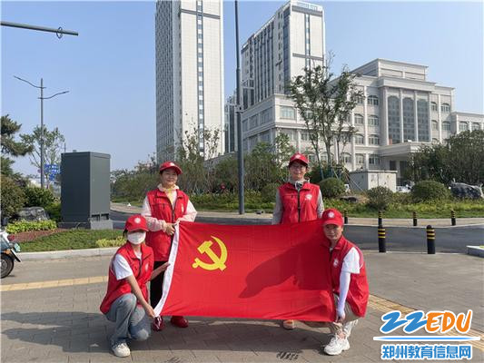 第一支部党员志愿者合影 (2) 第一支部党员志愿者合影 (2)