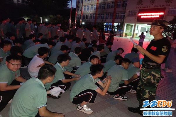 教官清点班级人数_副本 教官清点班级人数_副本