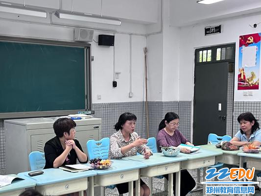 郑州市第一中学纪委书记郑梅花分享自己宝贵的职业感悟
