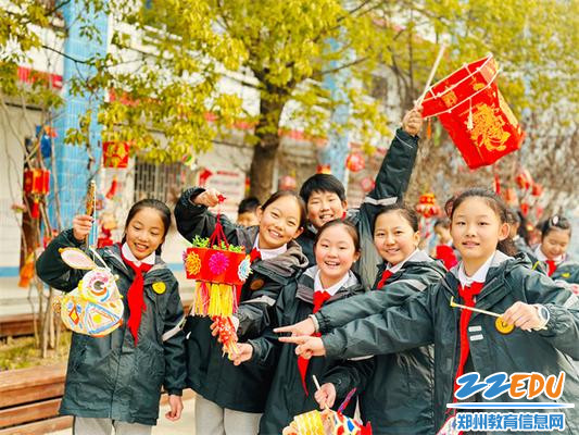 巧手做灯笼 巧手做灯笼