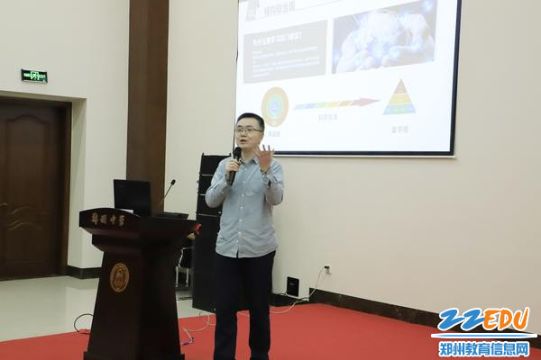 图片4 模拟联合国辩论赛课程教师于海洋宣讲 图片4 模拟联合国辩论赛课程教师于海洋宣讲