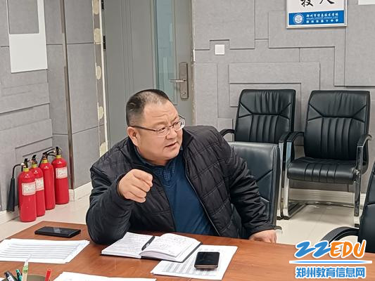 7.校党委书记邵元辉在总结讲话中赋诗寄语高三师生 7.校党委书记邵元辉在总结讲话中赋诗寄语高三师生