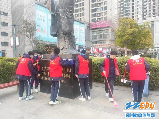 志愿服务我先行 志愿服务我先行