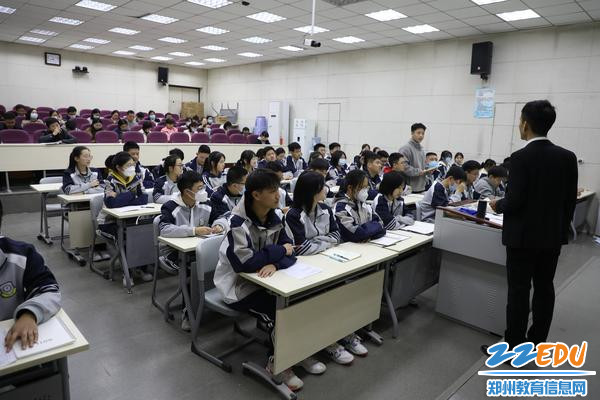 4同学们发言谈自己的想法 4同学们发言谈自己的想法