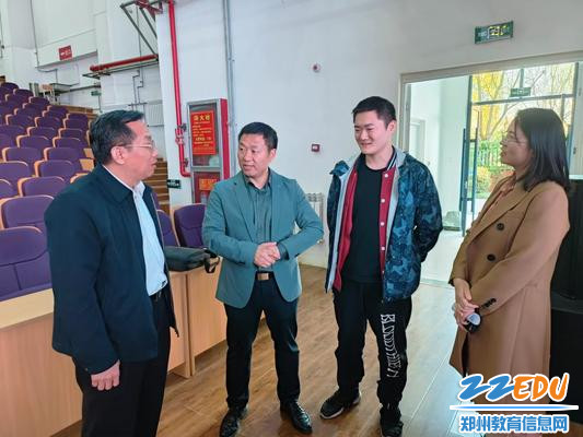 会后交流 会后交流