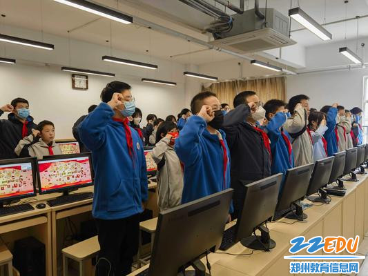 铿锵誓言:传承红色基因,争做时代新人 铿锵誓言:传承红色基因,争做时代新人