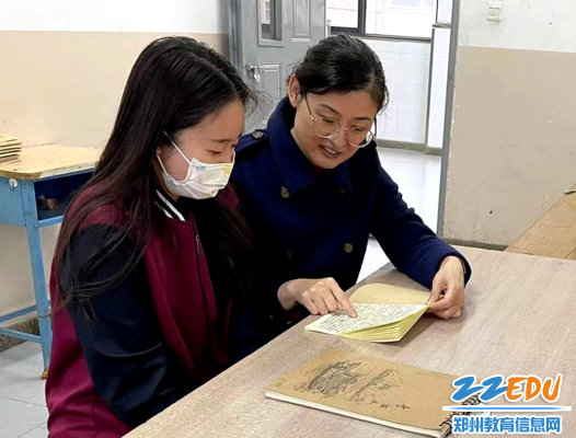 李静老师辅导学生撰写“实习归来”征文 李静老师辅导学生撰写“实习归来”征文