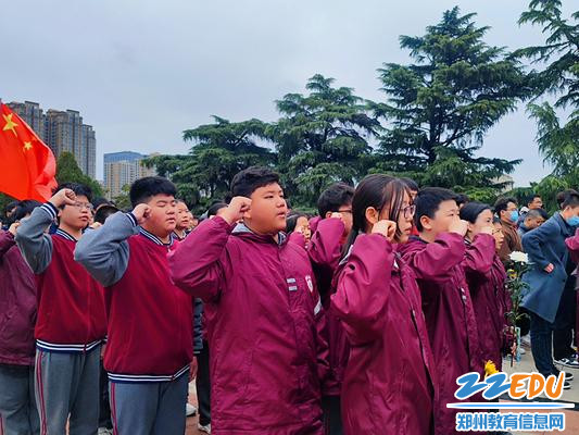 全体学生宣誓 全体学生宣誓