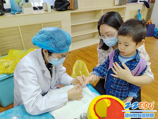 5+“指尖采血,我不怕!” 5+“指尖采血,我不怕!”