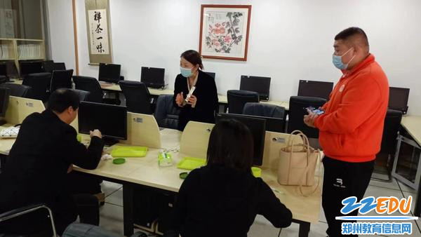 6餐企代表介绍舌尖安全网-明厨亮灶工程 6餐企代表介绍舌尖安全网-明厨亮灶工程