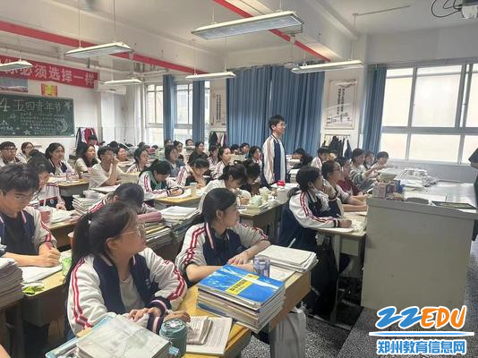 学生积极参与，互动成长