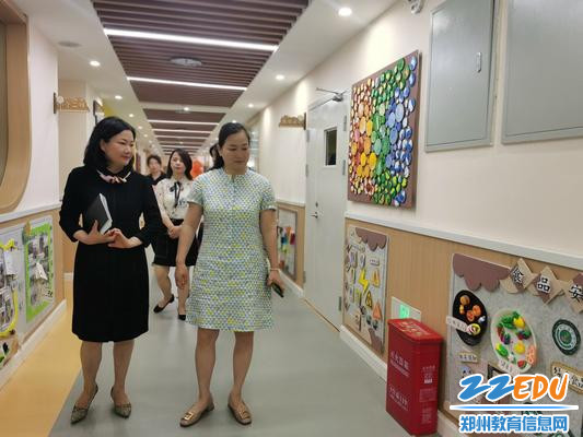 参观园所文化 参观园所文化