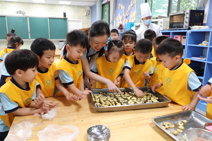 以食育心，助力成长 郑州市教工幼儿园迎接食育专家组指导 郑州教育信息网