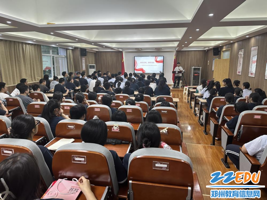 优秀毕业生朱斌,现攻读北京大学信息工程学院计算机应用技术 优秀毕业生朱斌,现攻读北京大学信息工程学院计算机应用技术