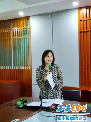 雷炀对老师们谆谆教导 雷炀对老师们谆谆教导