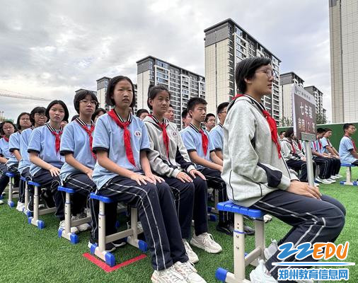 认真倾听,入脑入心 认真倾听,入脑入心