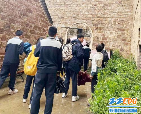 过地道,登炮楼_副本 过地道,登炮楼_副本