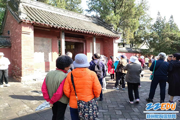 参观袁桥古村_副本 参观袁桥古村_副本