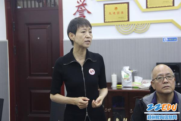 1工会主席李伟红重阳节贺词 1工会主席李伟红重阳节贺词