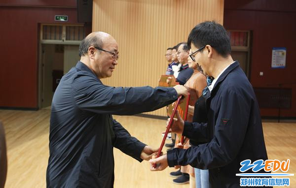 4281b95cd3daa186c2bc5f5ab48cf34 4281b95cd3daa186c2bc5f5ab48cf34