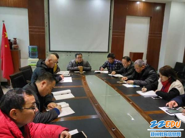 陈峻校长作表态发言