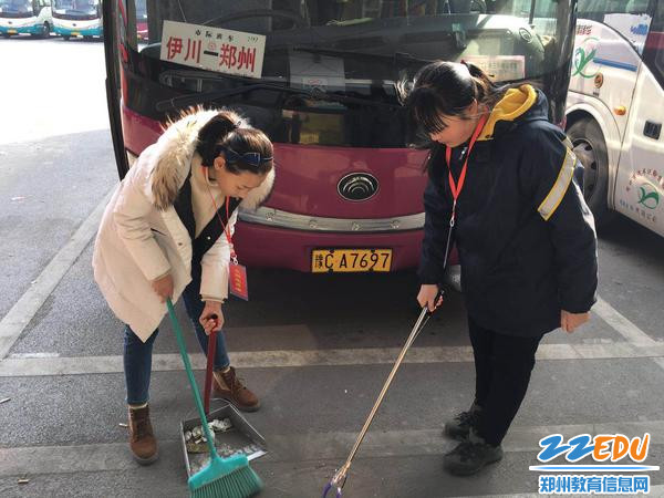 寒假如何过的更有意义? 郑州二中学子用爱心和