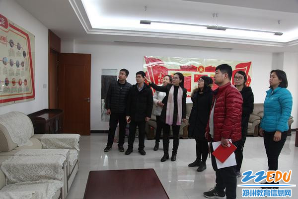 党员活动日 郑州106中在行动