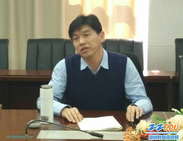 郑州市教育局教研室主任姬文广围绕“诊断与服务，学习和发现”总结此次调研