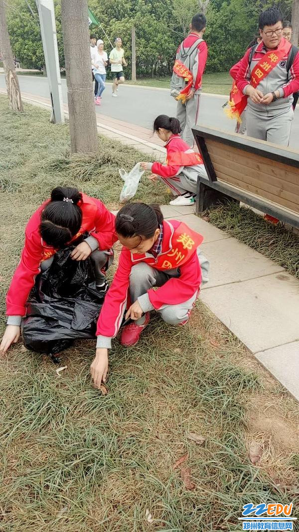 捡起的是垃圾留下的是文明