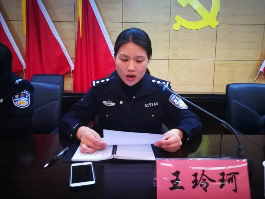 荥阳市公安局交警大队车管中队副中队长王玲珂对2018年校车安全运行