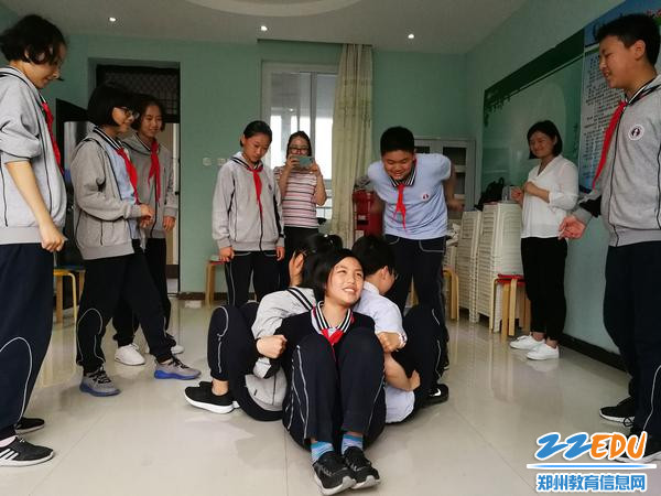 [八中] 教育活动巧安排 深度体悟团队的意义